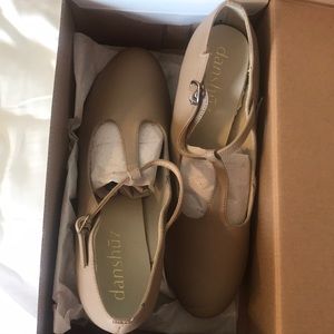 Women’s Danshuz Character Shoes Tan